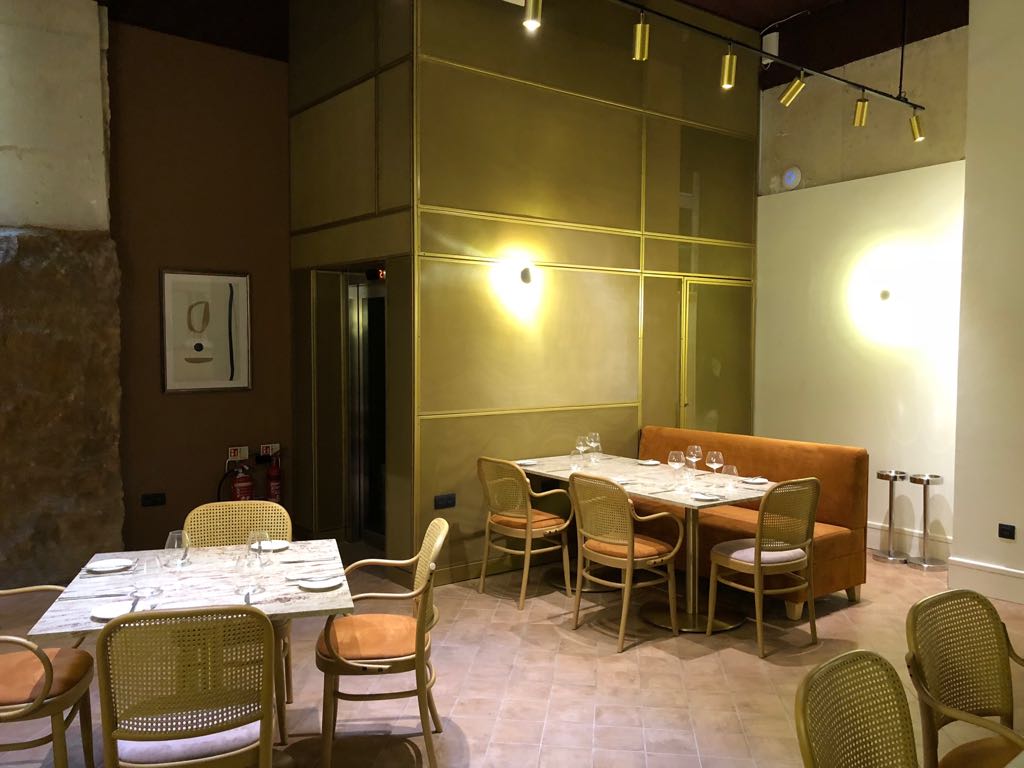 Sailing gruppo formerin arredamento su progetto per hotel, yacht di lusso e progetti contract